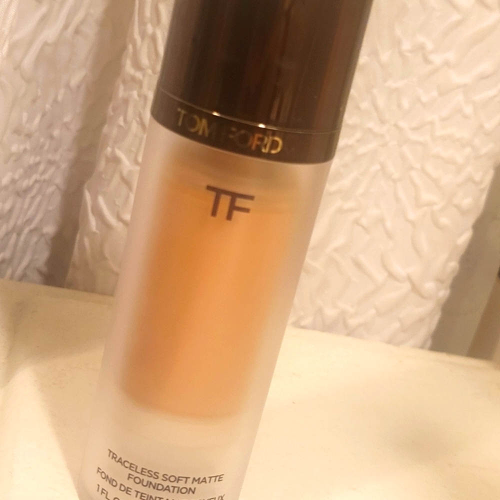 Tom Ford Traceless Soft Matte Foundation